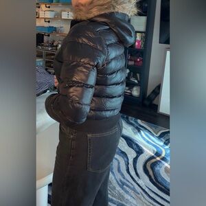 Boohoo Women’s Shiny Black Puffer Jacket